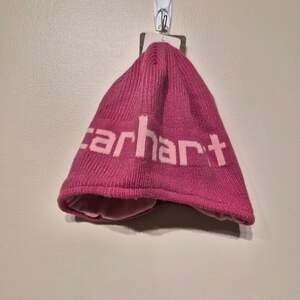 Carhartt NWT Youth Unisex Ear Flap Hat Fleece Lined Raspberry Rose